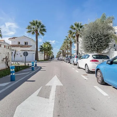 Oleholidays Napoleon 1 Junto A Alicate Playa Μαρμπέλλα