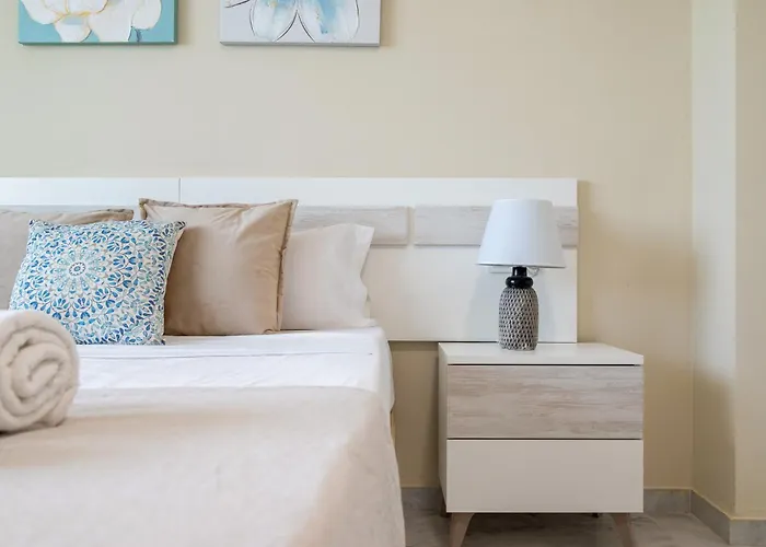 アパート Oleholidays Napoleon 1 Junto A Alicate Playa マルベーリャ