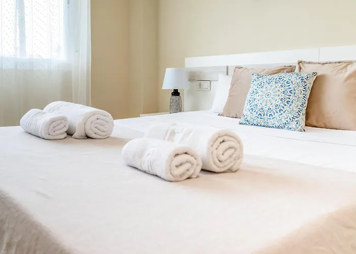 Oleholidays Napoleon 1 Junto A Alicate Playa アパート