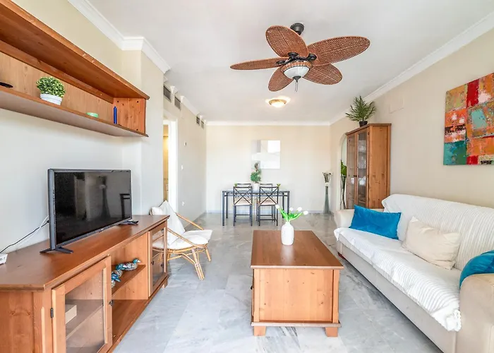 Oleholidays Napoleon 1 Junto A Alicate Playa マルベーリャ