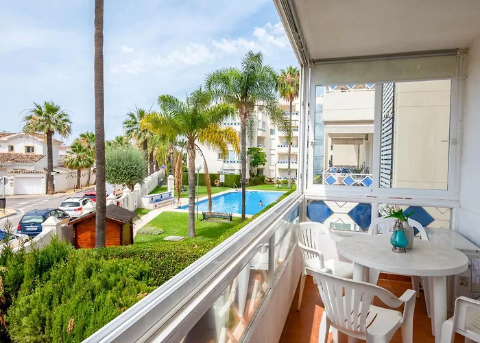 Oleholidays Napoleon 1 Junto A Alicate Playa アパート